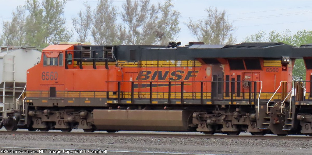 BNSF 6560
